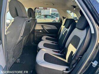 2016-citroen-c4-1399477-44637684