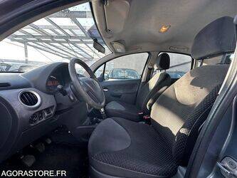 2009-citroen-c3-1399482-44637770