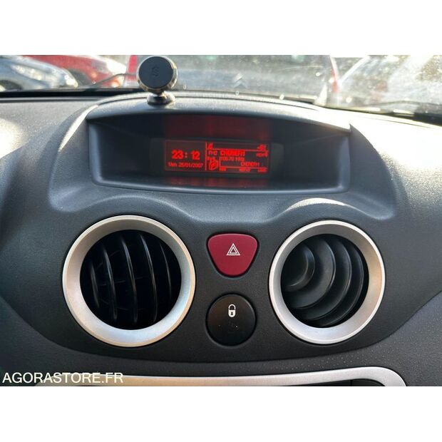 2009 سيتروين C3-44637782