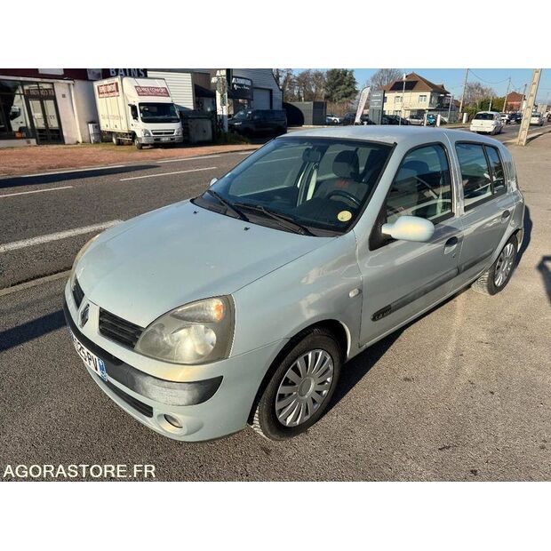 2004 Renault Clio-44637803