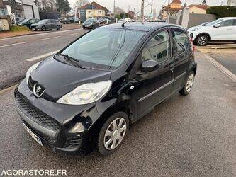 2010-peugeot-107-1399485-44637815
