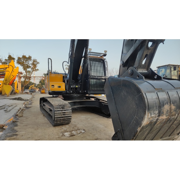 2024 هيونداي HX220HD-44637907