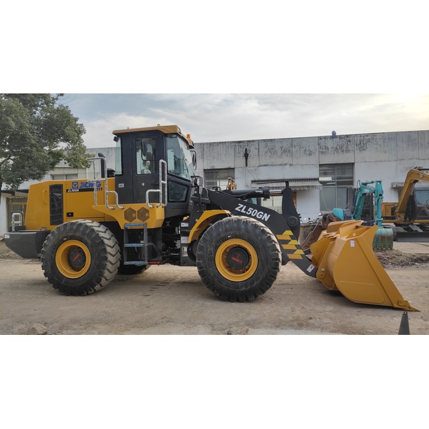 2024 اكس سي ام جي ZL50GN-44637943