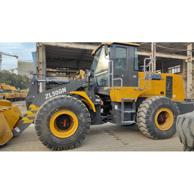 2024 اكس سي ام جي ZL50GN-44637950