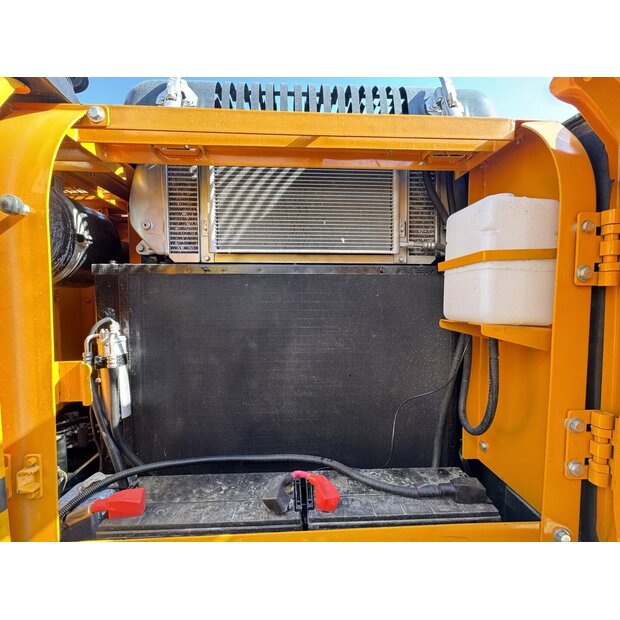 2024 هيونداي HX220HD-44638039