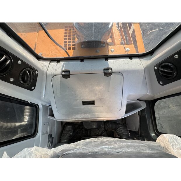 2024 هيونداي HX220HD-44638044