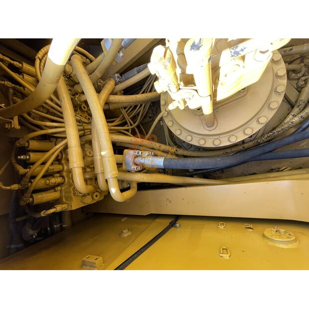 2023 كاتربيلر 336D-44638393