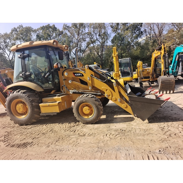 2025 Caterpillar 420F-44638420