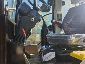 2025-caterpillar-420f-1399513-44638427