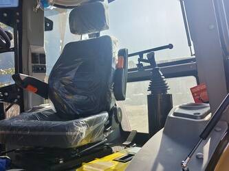 2025-caterpillar-420f-1399513-44638428