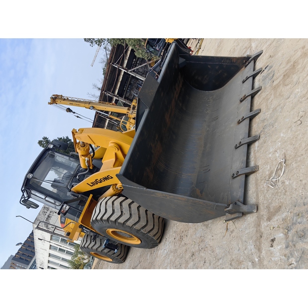 2024 ليوكونج 855N-44638431