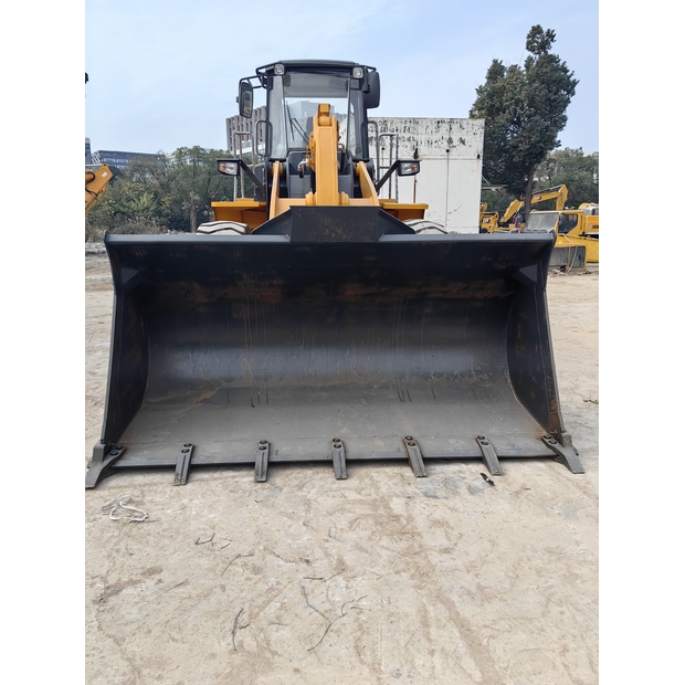 2024 ليوكونج 855N-44638432