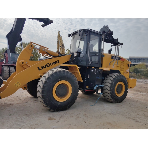 2024 ليوكونج 855N-44638442