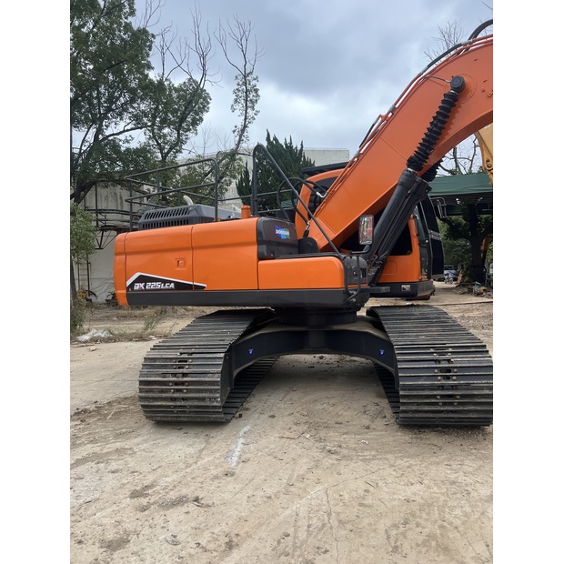 2024 ديفيلون DX225LCA-44638467