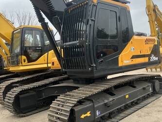 2024-hyundai-220-1399518-44638502