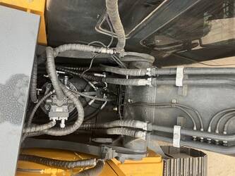 2024-hyundai-220-1399518-44638513