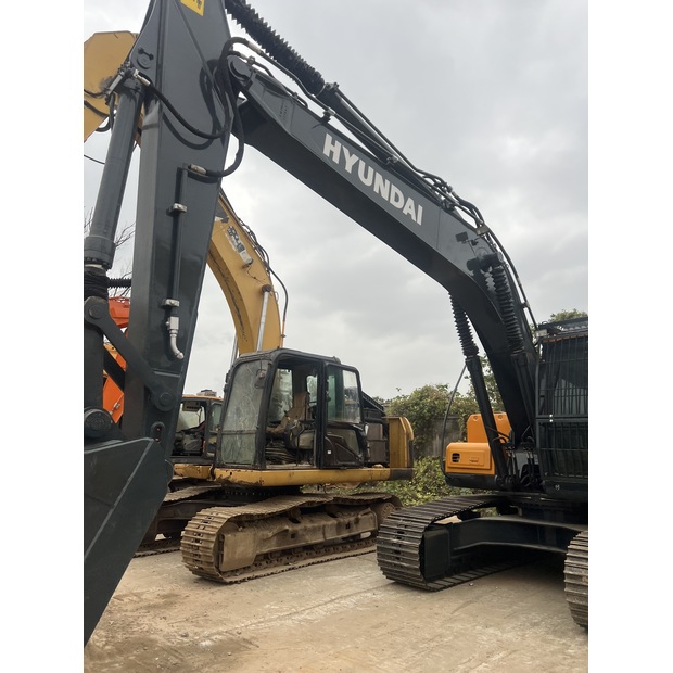 2024 Hyundai 220HD-44638532