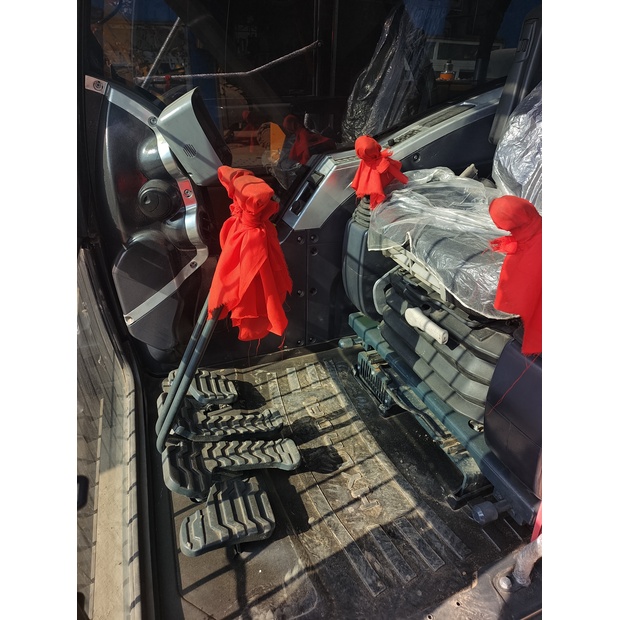 2024 Hyundai 305LC-9T-44638555