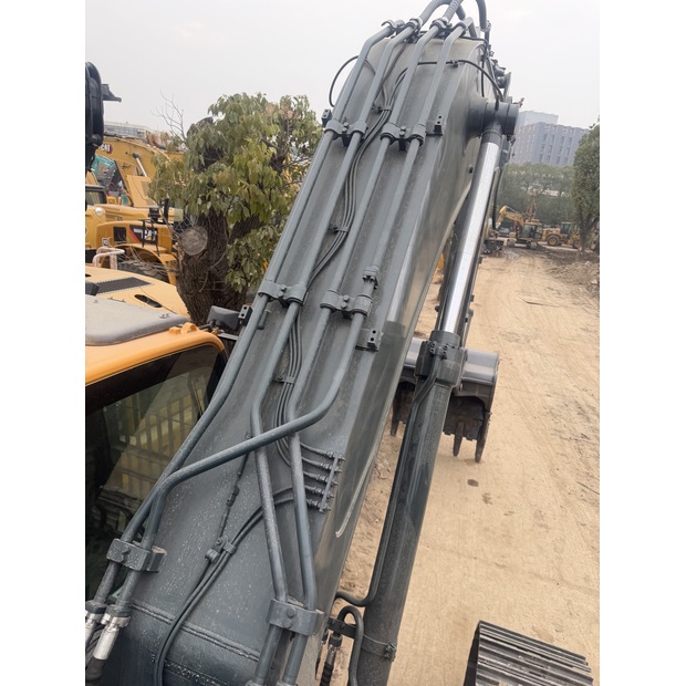 2024 هيونداي 305LC-9T-44638576