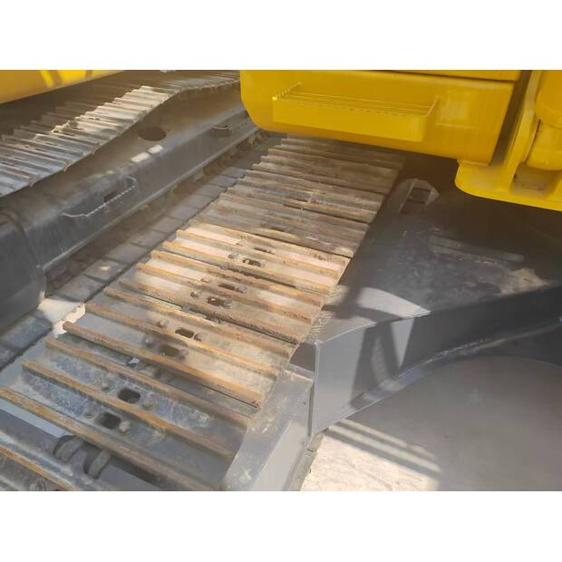 2024 كوماتسو PC130-44638726