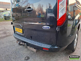 2015-ford-transit-custom-1385751-44638864