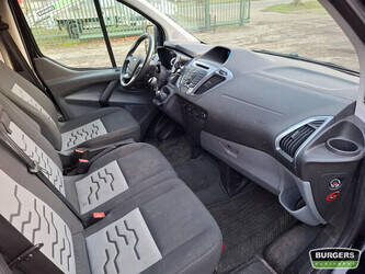 2015-ford-transit-custom-1385751-44638872