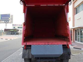 2016-mercedes-benz-antos-2536-1399543-44639145