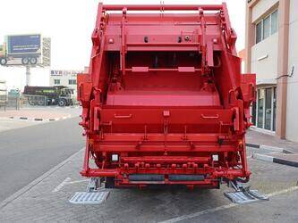 2016-mercedes-benz-antos-2536-1399543-44639150