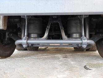 2016-mercedes-benz-antos-2536-1399543-44639157