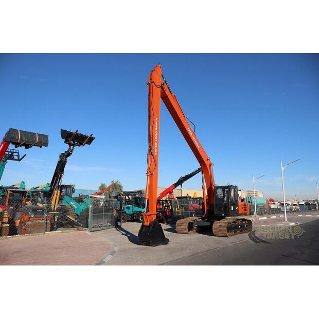 2025 Hitachi EX215LC-44639183