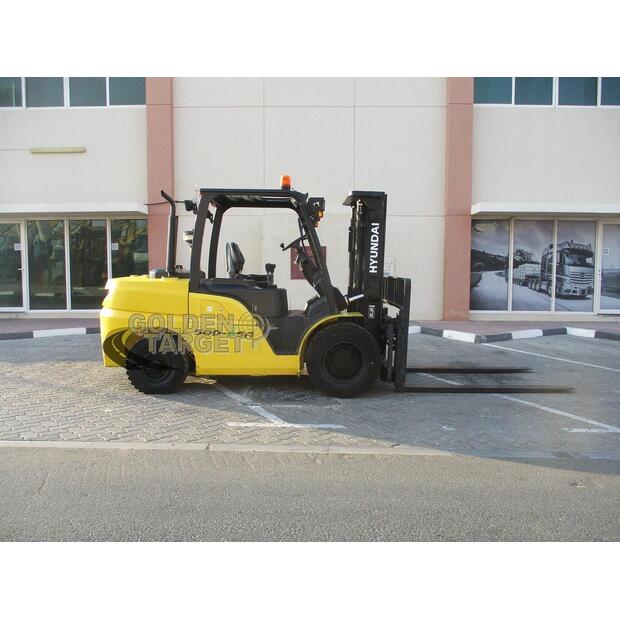 2014 Hyundai 50D-9SA-44640236