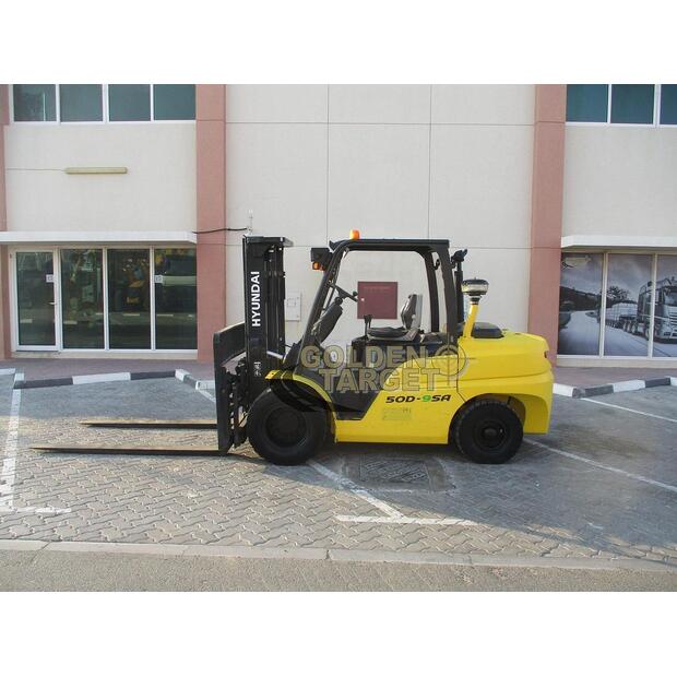 2014 Hyundai 50D-9SA-44640237