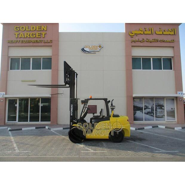 2014 Hyundai 50D-9SA-44640238