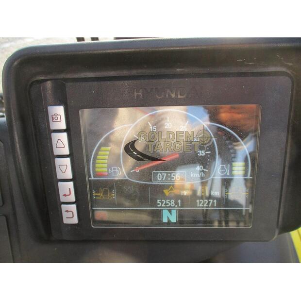 2014 Hyundai 50D-9SA-44640243