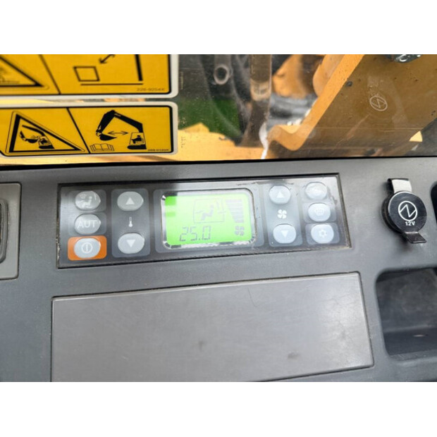 2013 Caterpillar 320E L-44640289