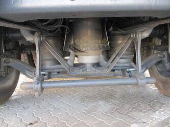 2012-mercedes-benz-2642-1399601-44640512