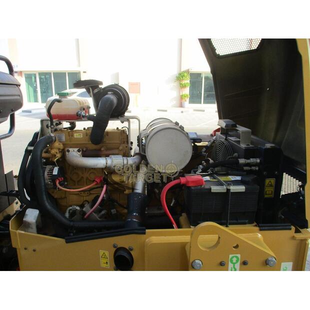 2021 Caterpillar CB34B-44640573