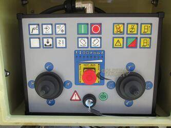 2012-iveco-eurocargo-180e28-1399608-44640585