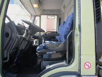 2012-iveco-eurocargo-180e28-1399608-44640589