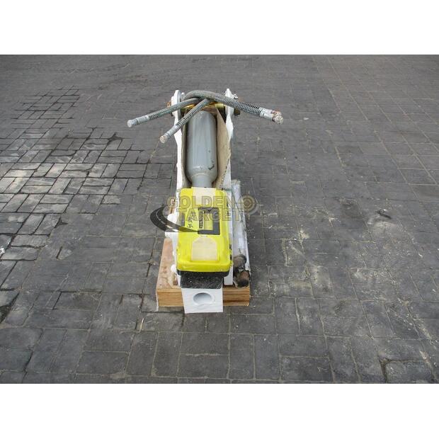 2024 HAMM LY680-44641142