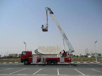 2012-mercedes-benz-actros-3332-1399683-44641715