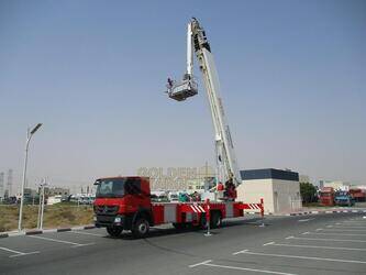 2012-mercedes-benz-actros-3332-1399683-44641716