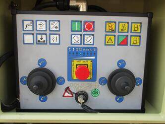 2012-iveco-eurocargo-180e28-1399684-44641746