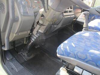 2012-iveco-eurocargo-180e28-1399684-44641754