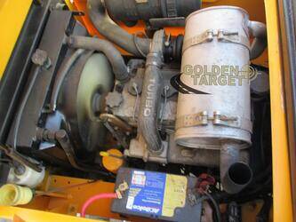 2009-jcb-930-1399687-44641795