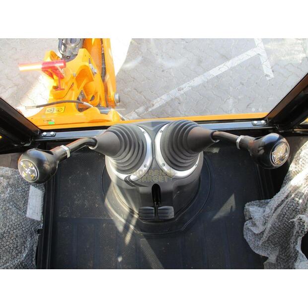 2024 جيه سي بي 3DX Plus-44641850