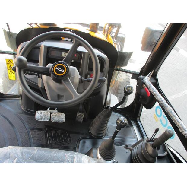 2025 جيه سي بي 3DX Plus-44642503