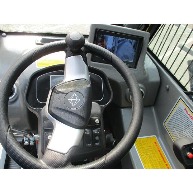 2025 SOLUTION H35-44642575