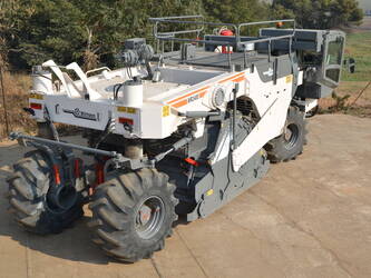 2012-wirtgen-wr2400-44642893