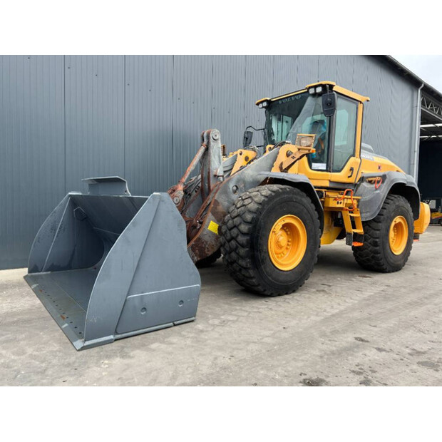 2017 Volvo L120H-44646203